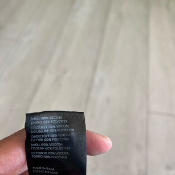 Anthropologie Pilcro Blue Floral Button Down Blouse w/ Liner size L - Picture 8 of 8